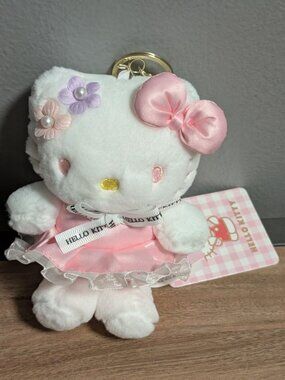 Hello Kitty Pink Sakura Japan Exclusive Plush Keychain NWT Sanrio Cherry Blossom
